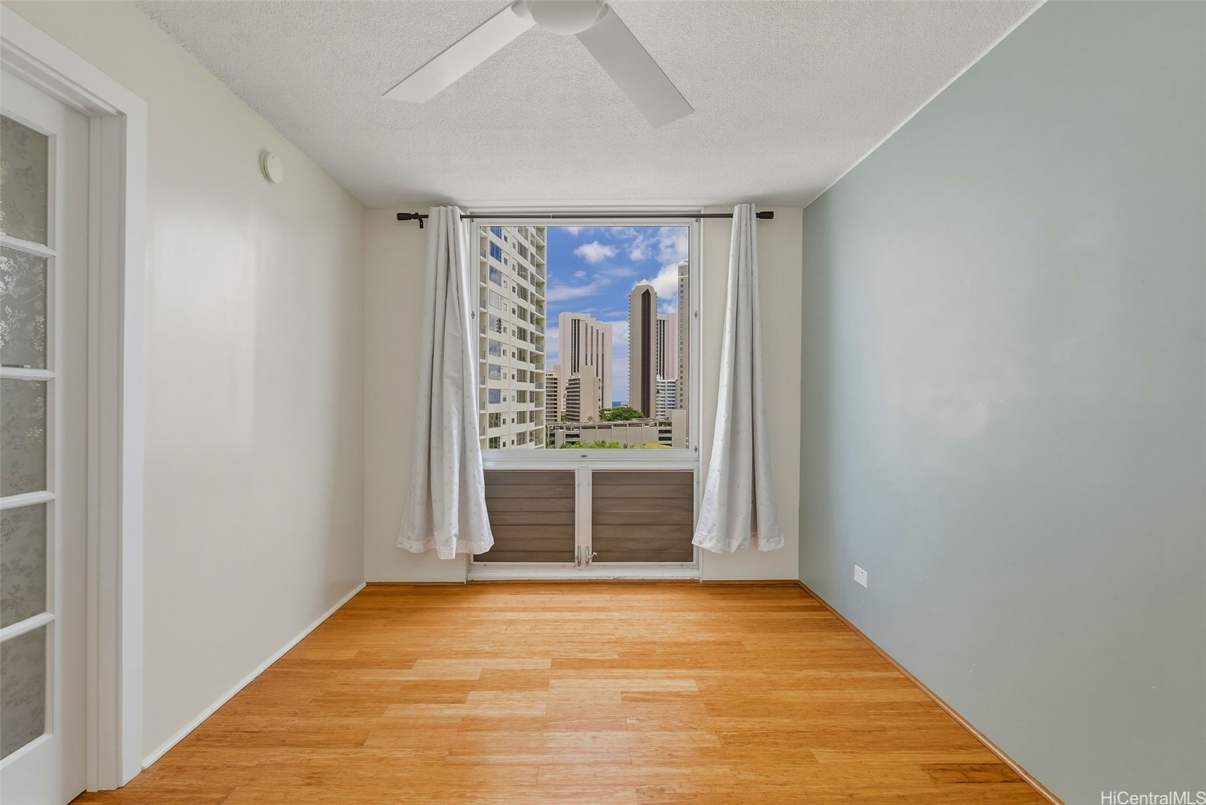 1717 Ala Wai Boulevard 1210