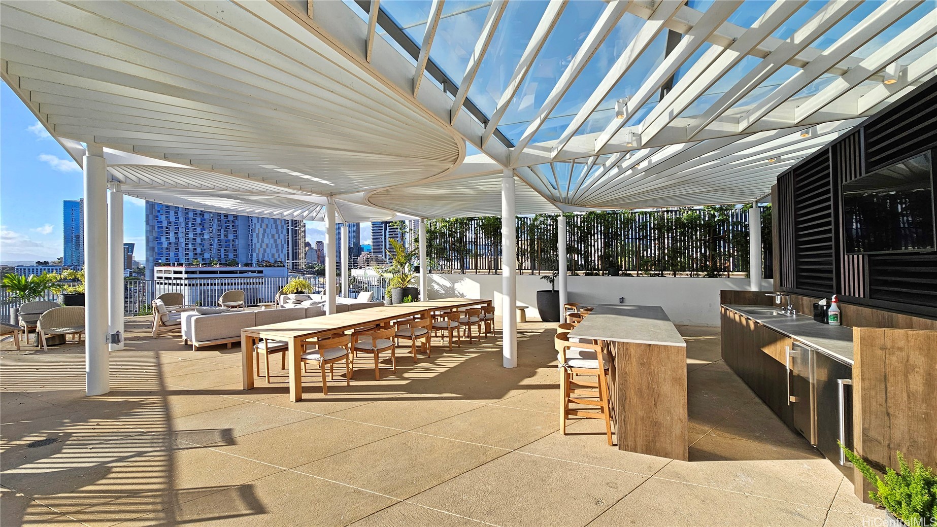 1000 Auahi Street 3709