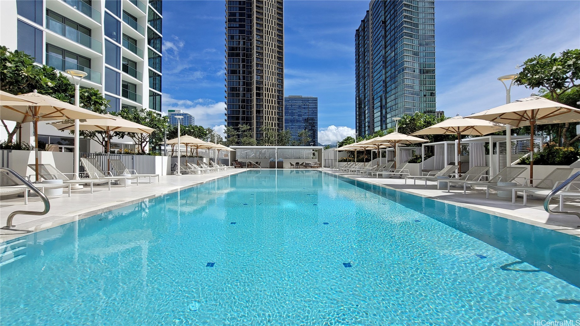 1000 Auahi Street 3709