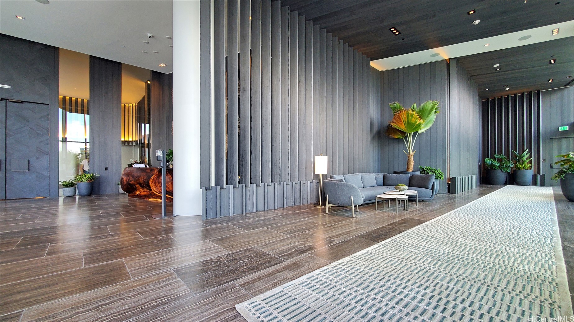 1000 Auahi Street 3709