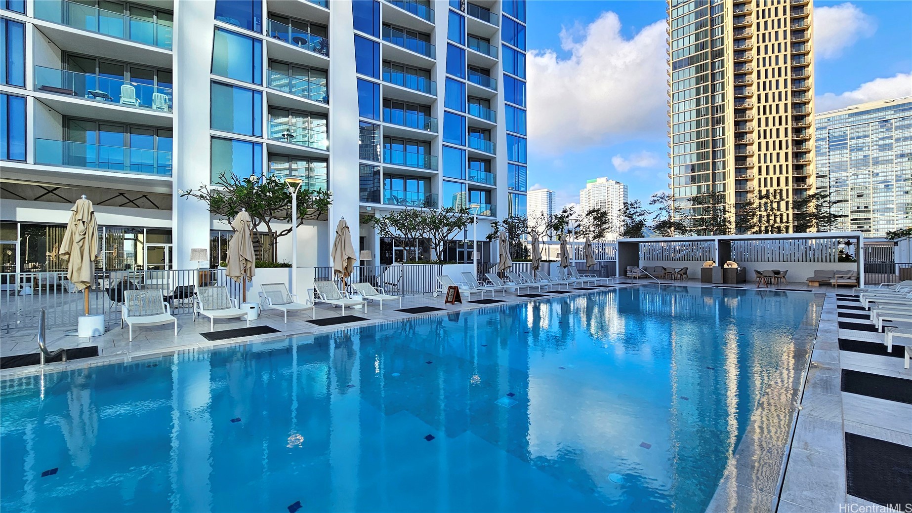 1000 Auahi Street 3709