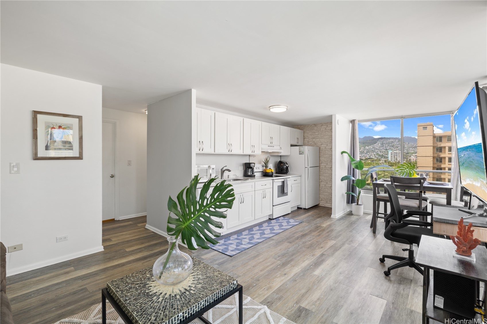 2421 Tusitala Street 701