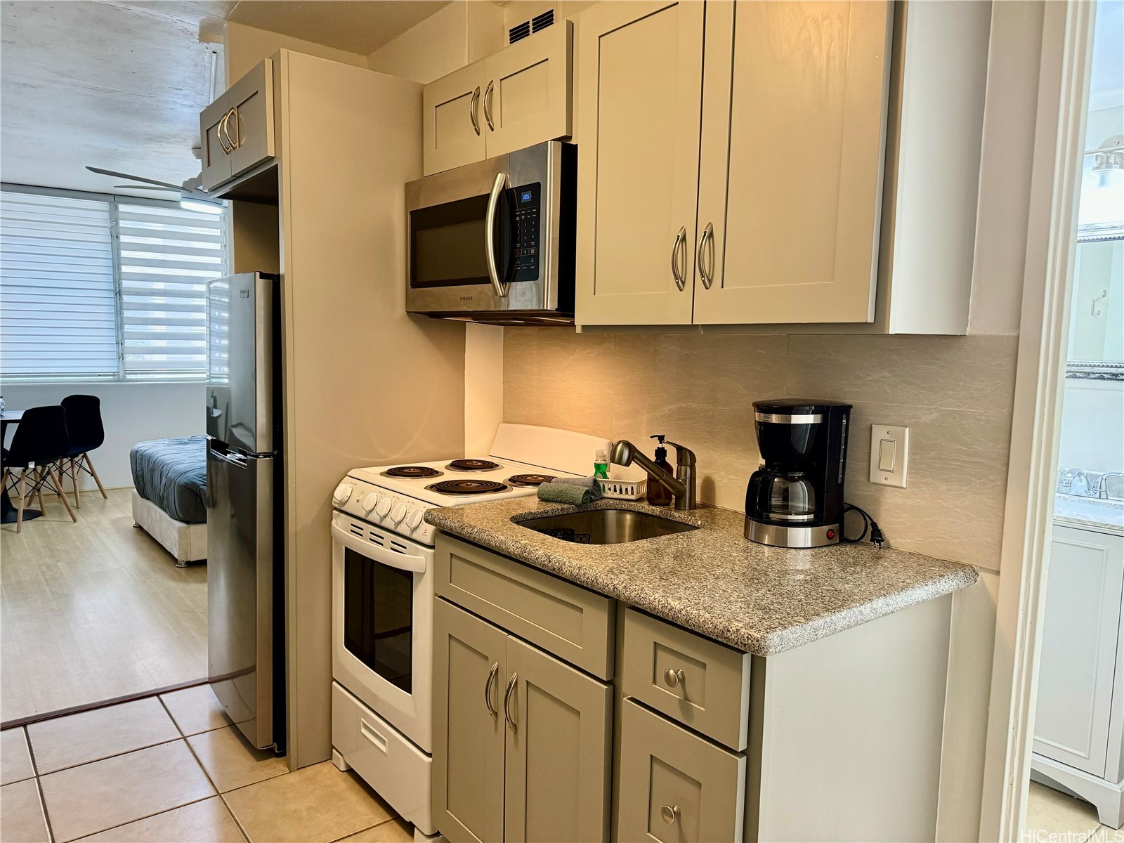 2442 Tusitala Street 105