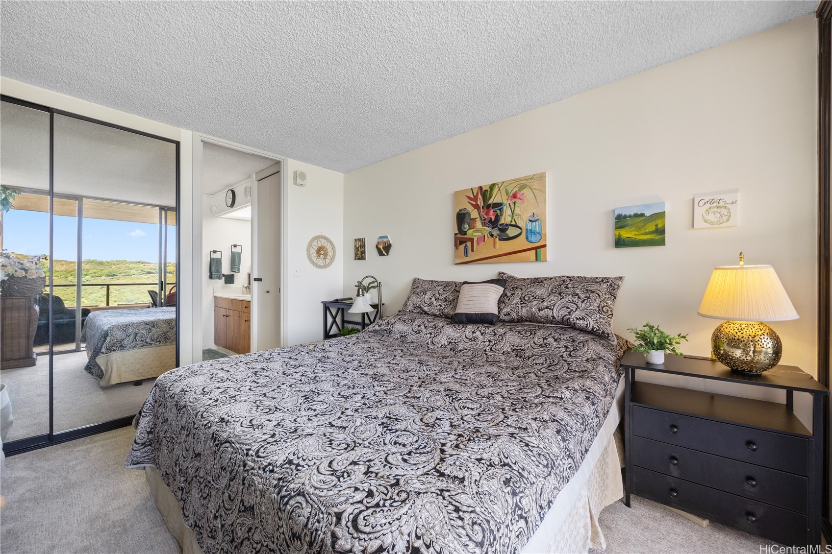 1717 Mott Smith Drive 2904