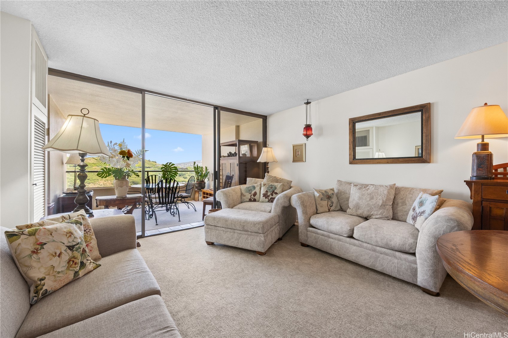 1717 Mott Smith Drive 2904
