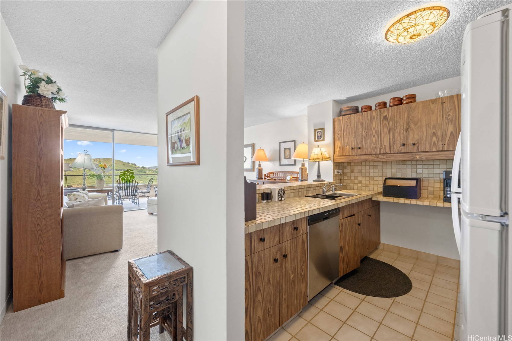 1717 Mott Smith Drive 2904