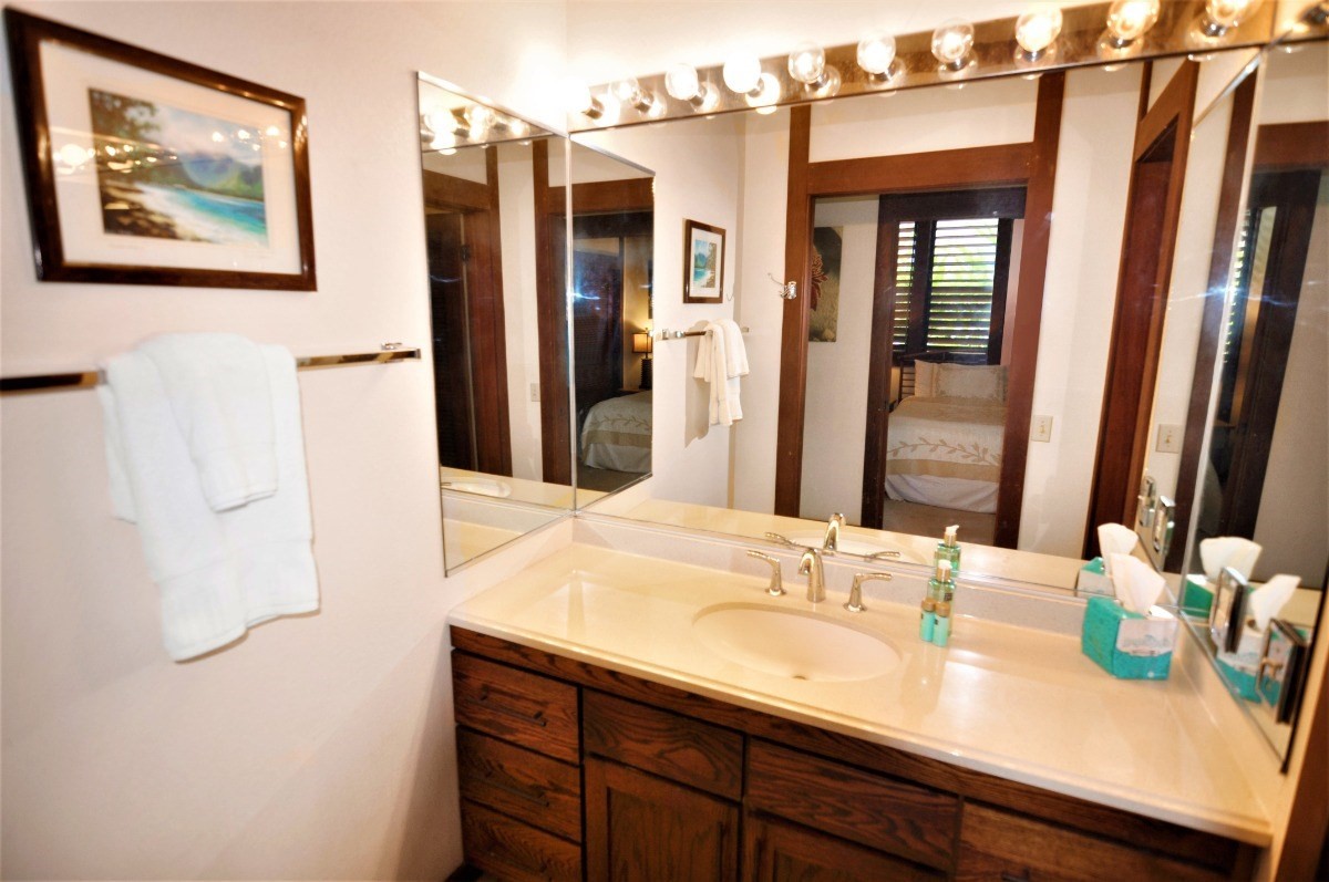 2253 Poipu Rd Unit: 110