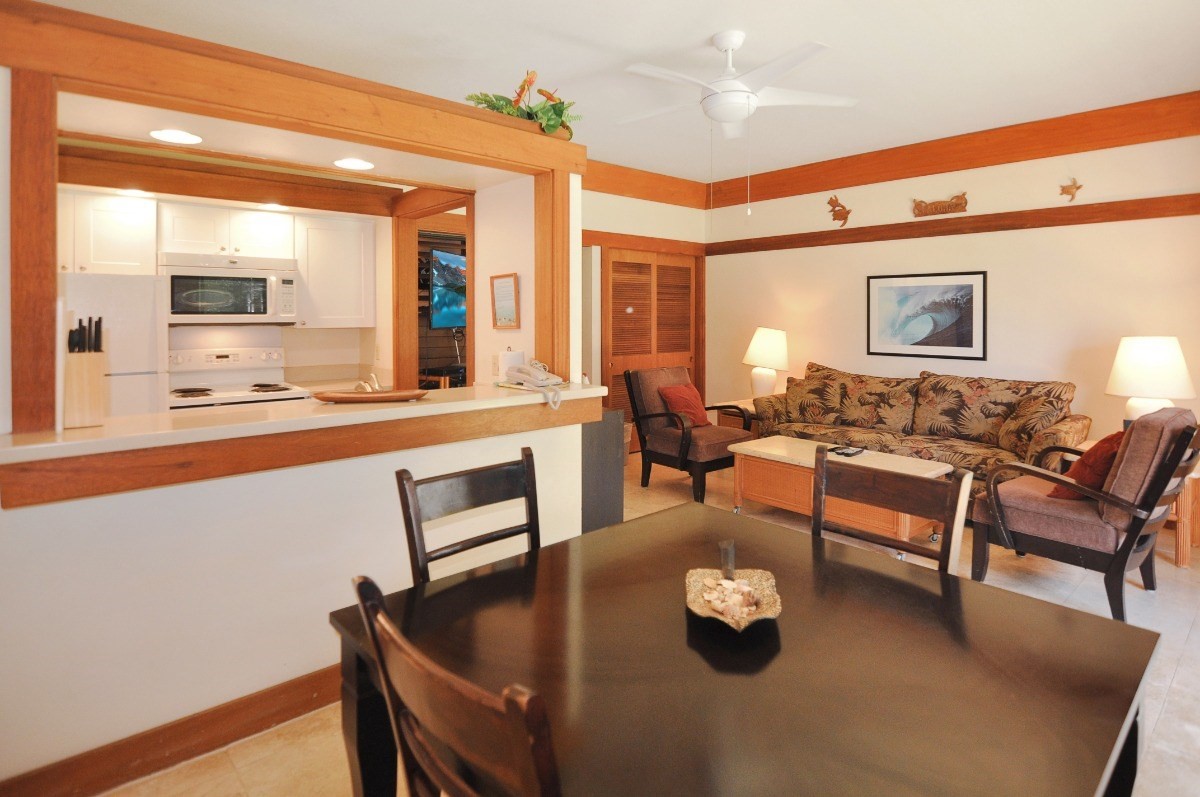 2253 Poipu Rd Unit: 422