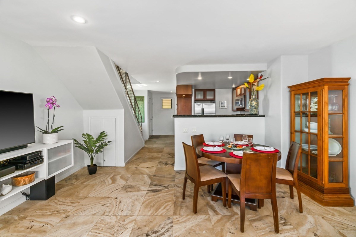 1661 Pee Rd Unit: I310