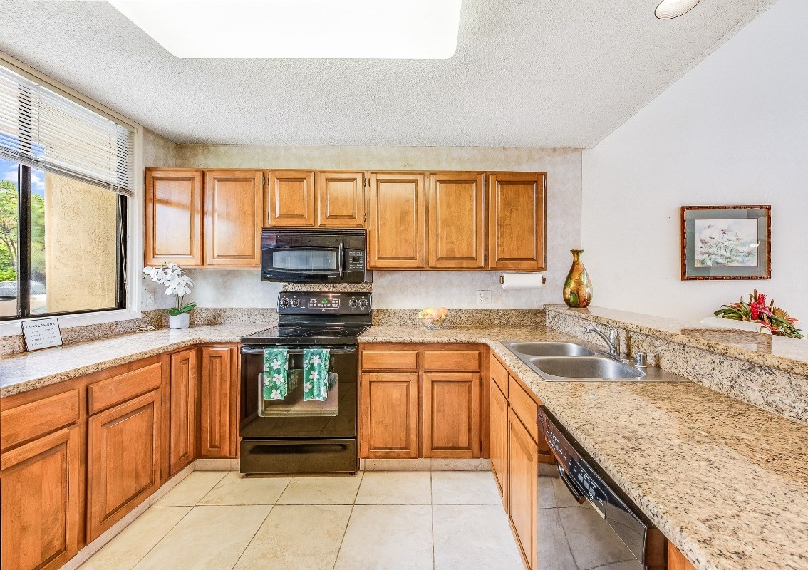 78-6920 Alii Dr Unit: 326