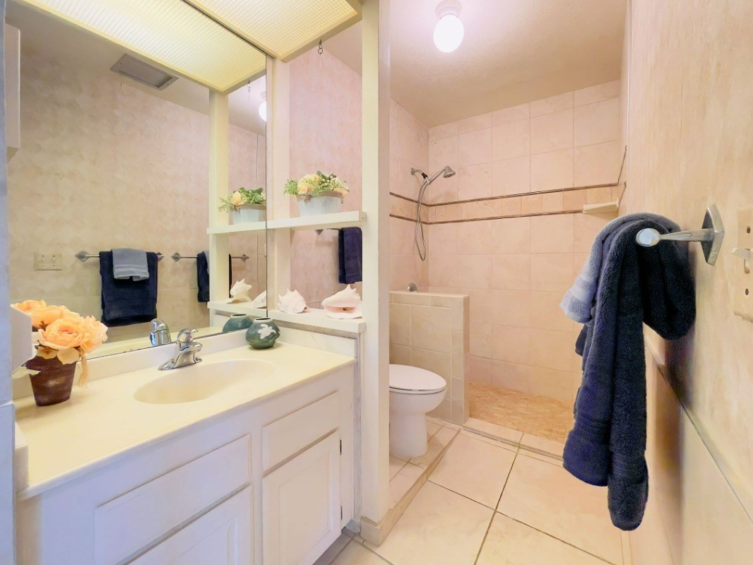 78-6920 Alii Dr Unit: 326