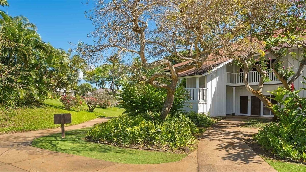 2253 Poipu Rd Unit: 137