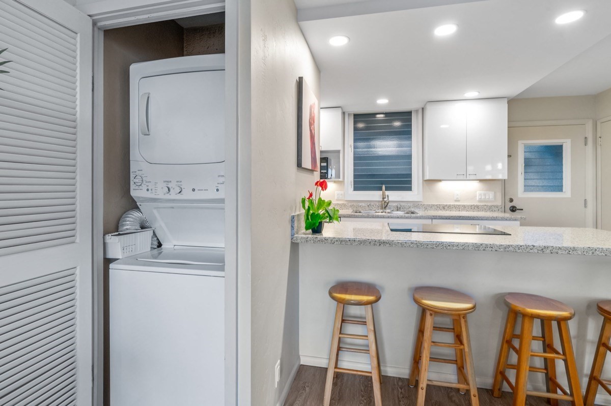 1763 Pee Rd Unit: 202