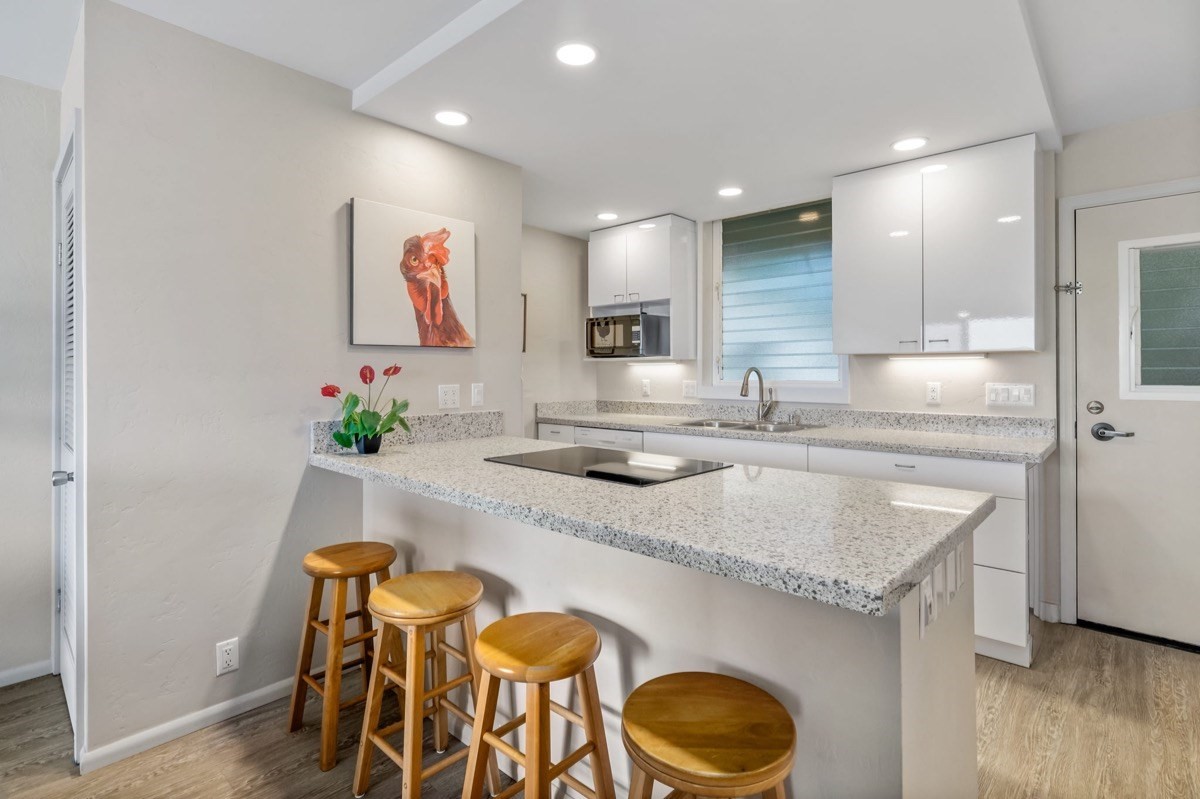 1763 Pee Rd Unit: 202