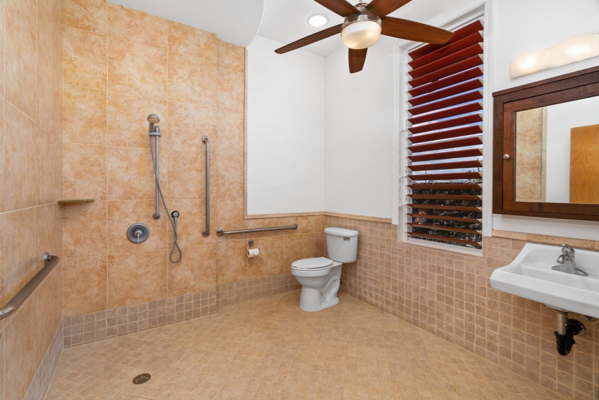 1070 Kealoha Rd