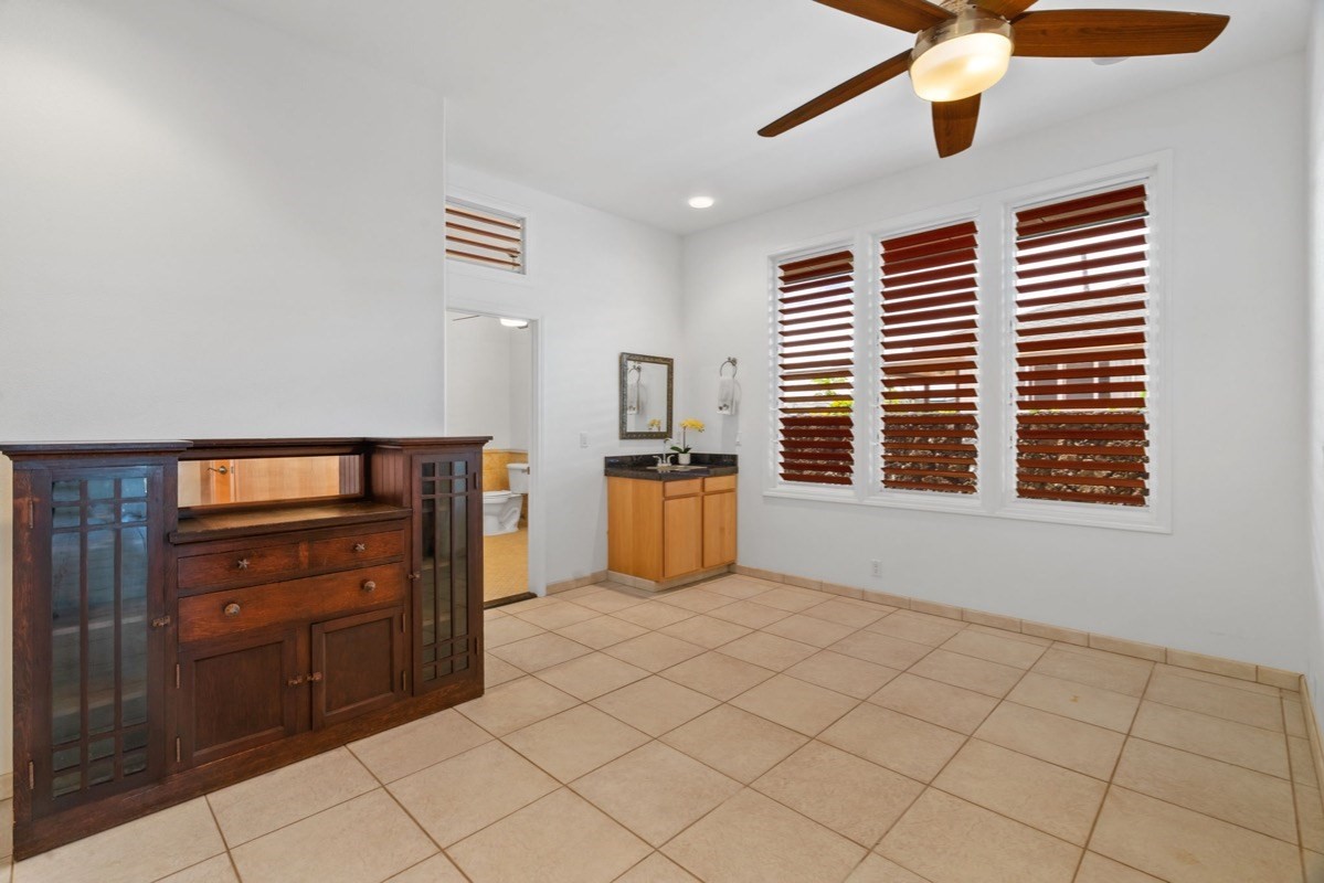 1070 Kealoha Rd