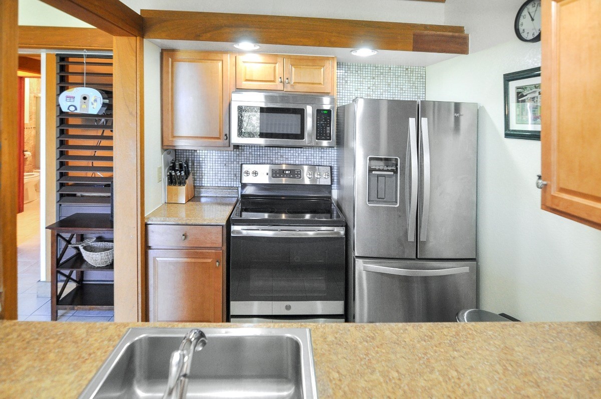 2253 Poipu Rd Unit: 320