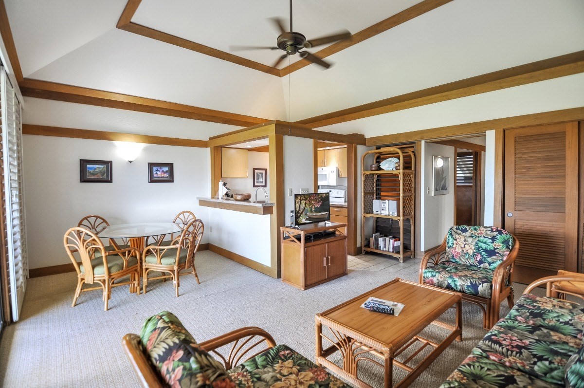 2253 Poipu Rd Unit: 315