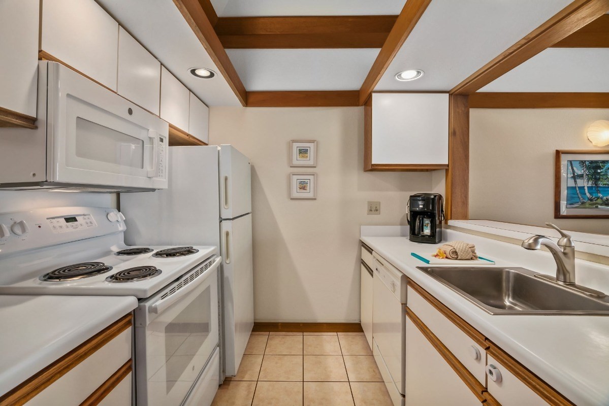2253 Poipu Rd Unit: 332