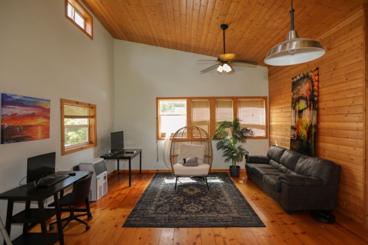 16-1430 39th Ave