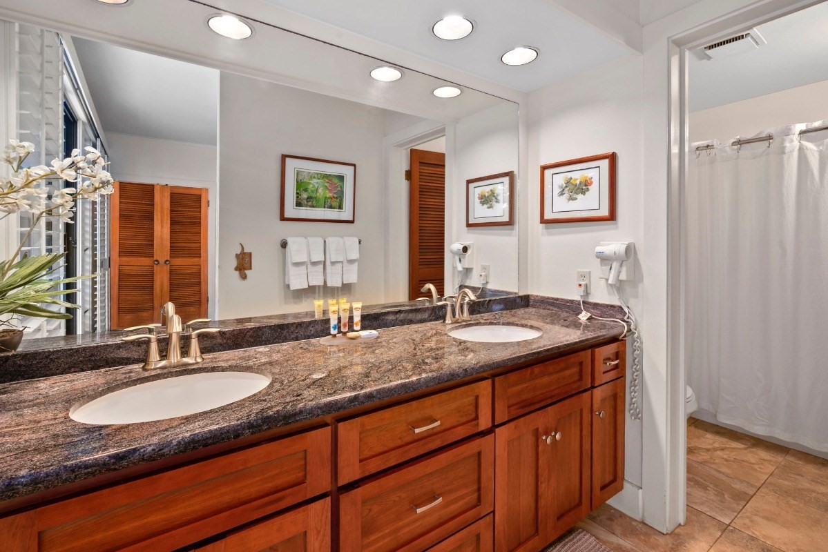 2253 Poipu Rd Unit: 222
