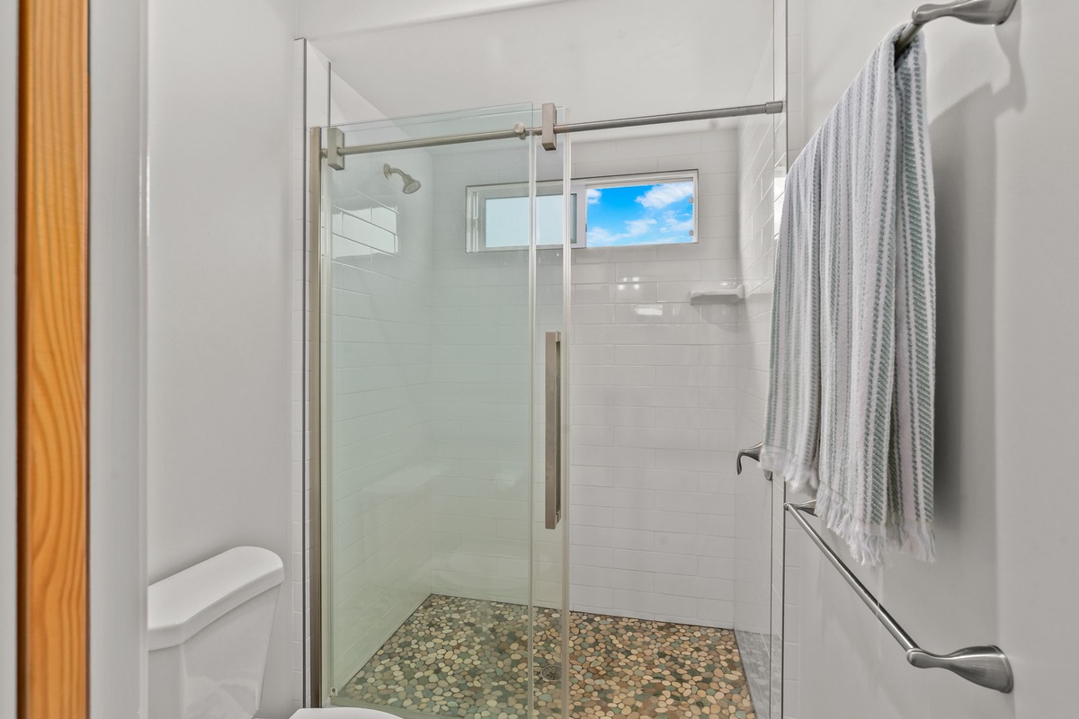402-A Pua Rd Unit: 1