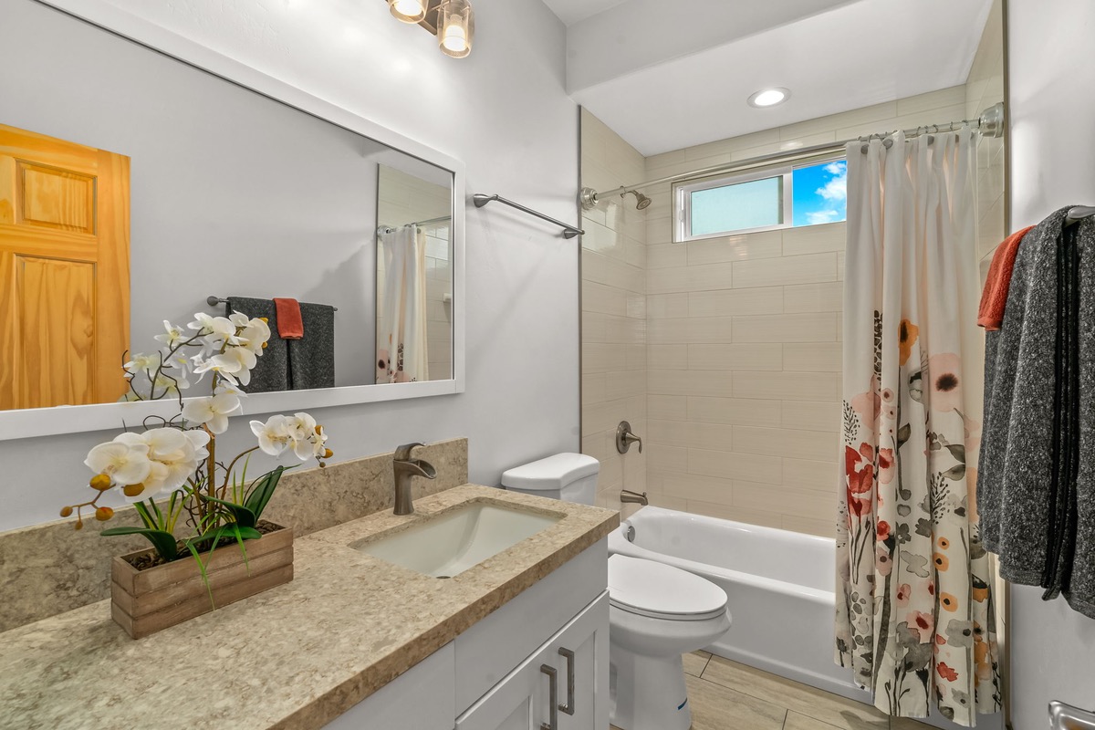 402-A Pua Rd Unit: 1