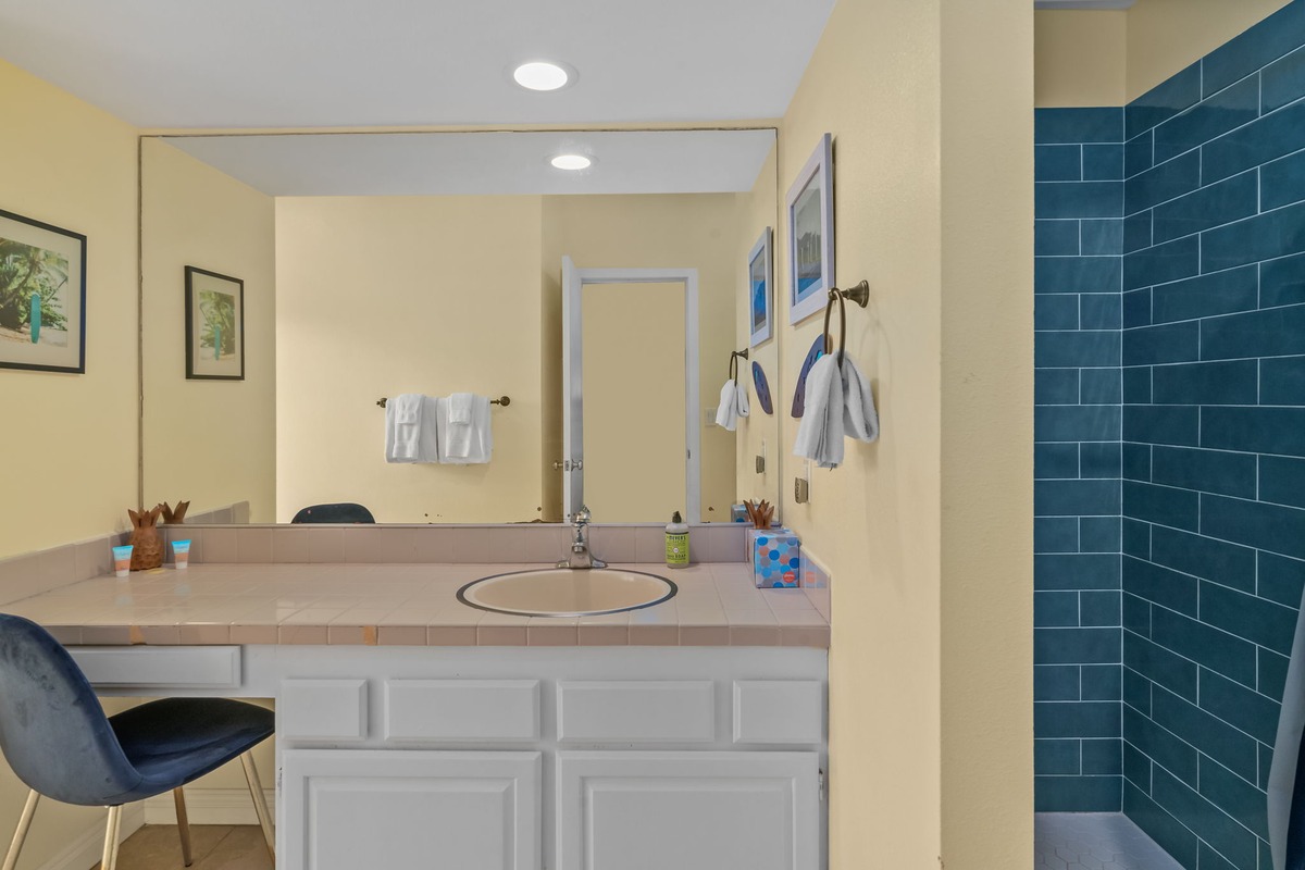 1565 PEE RD 422