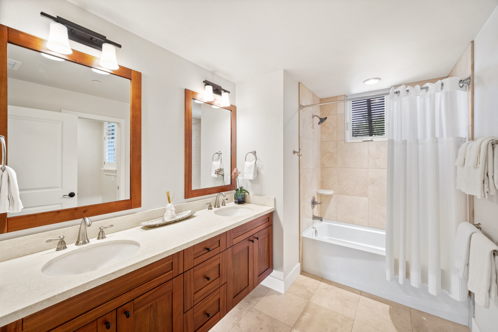 2611 KIAHUNA PLANTATION DR 7A