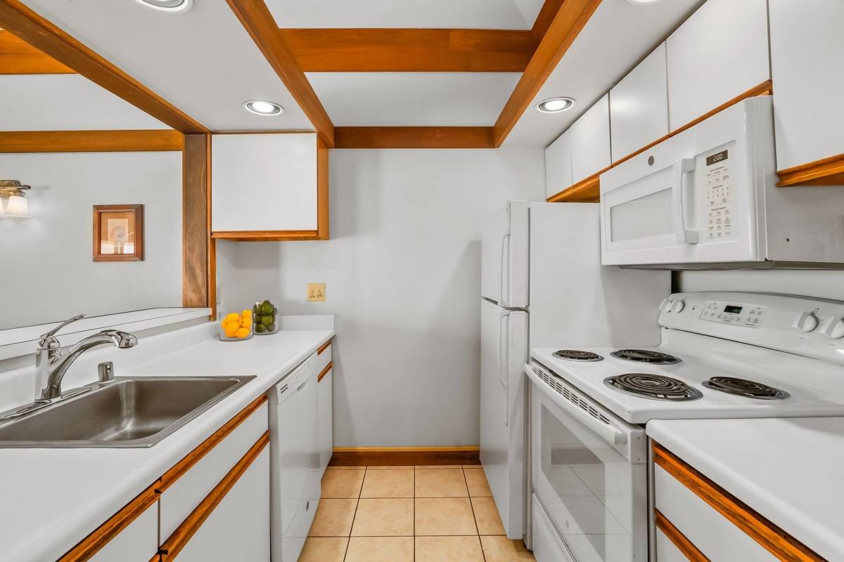 2253 Poipu Rd Unit: 333