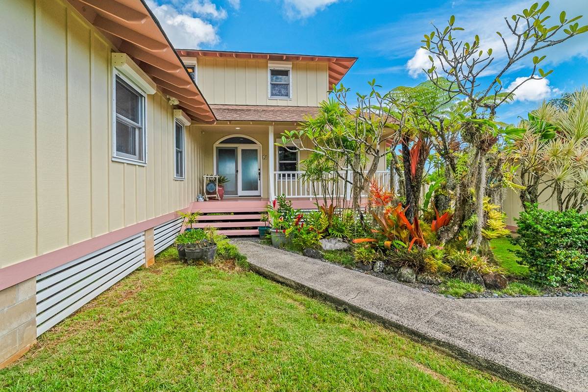 6966 Pomaikai St