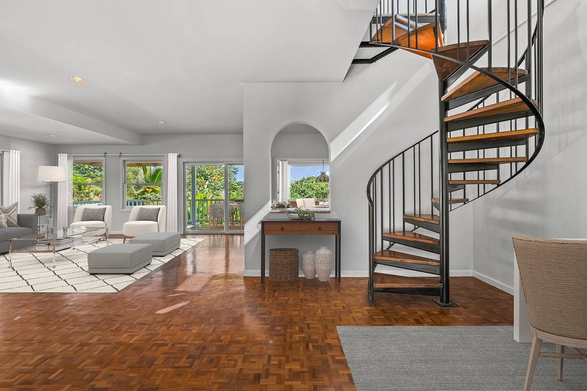 6966 Pomaikai St
