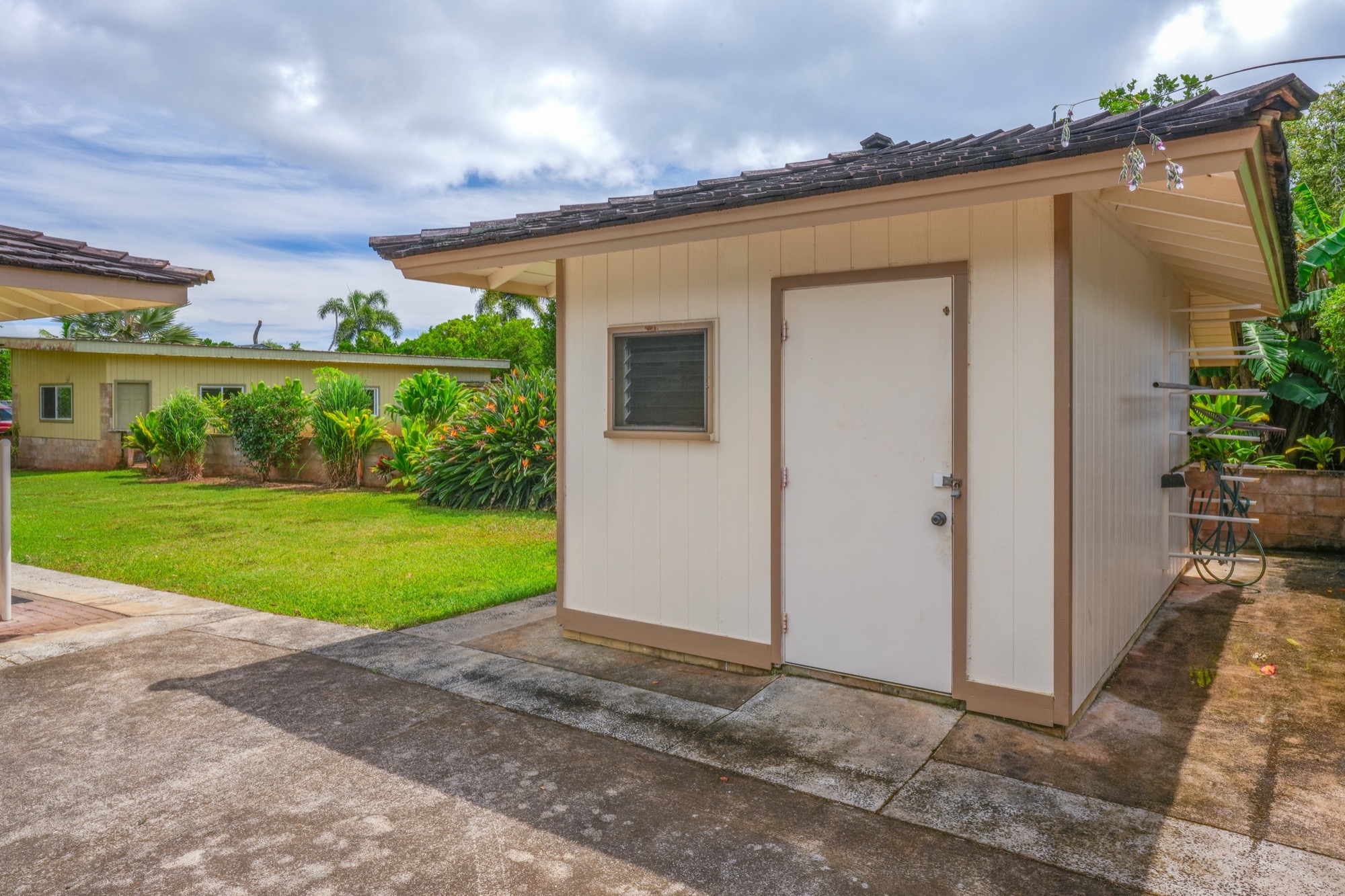 3370 KALUA MOA RD