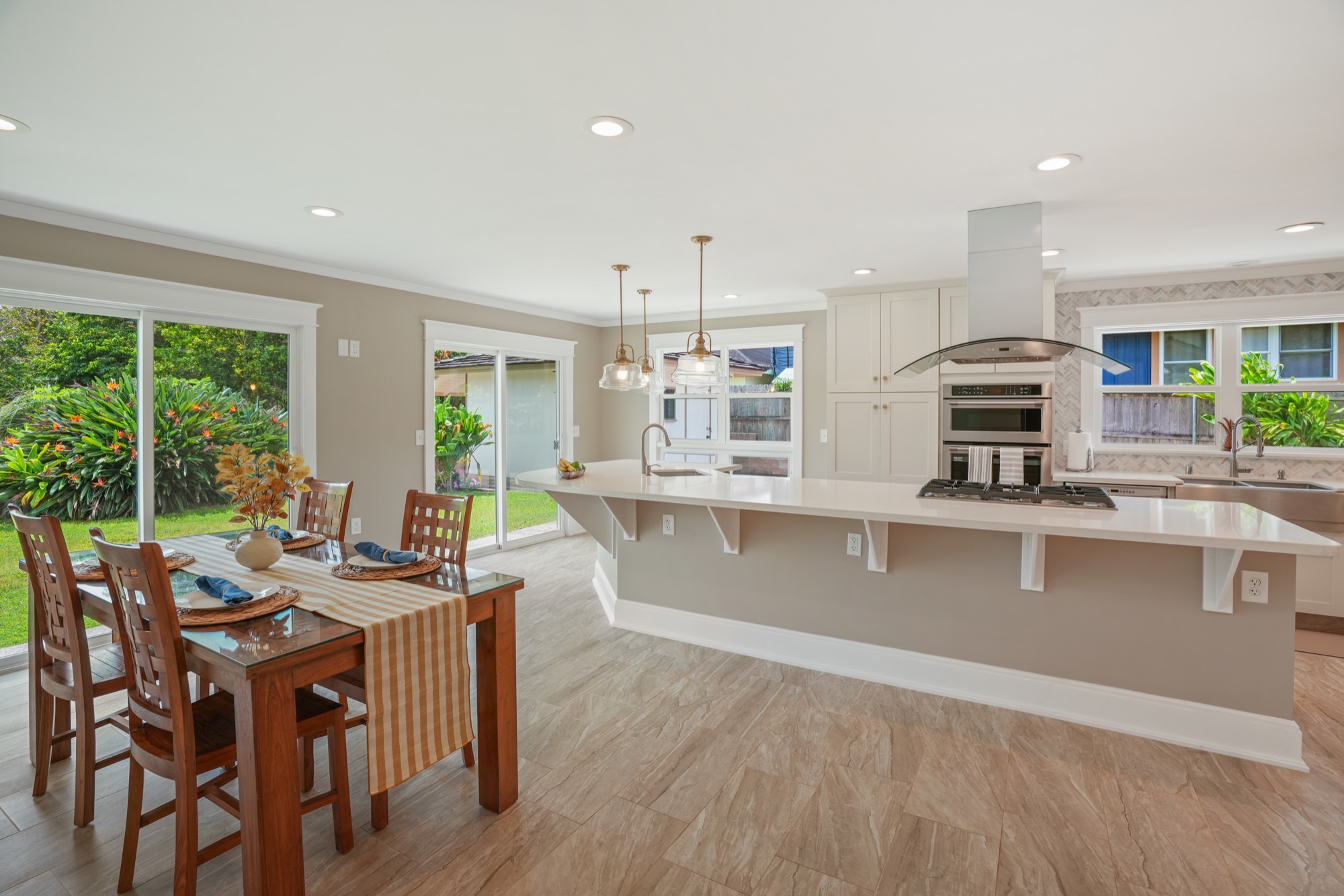 3370 KALUA MOA RD