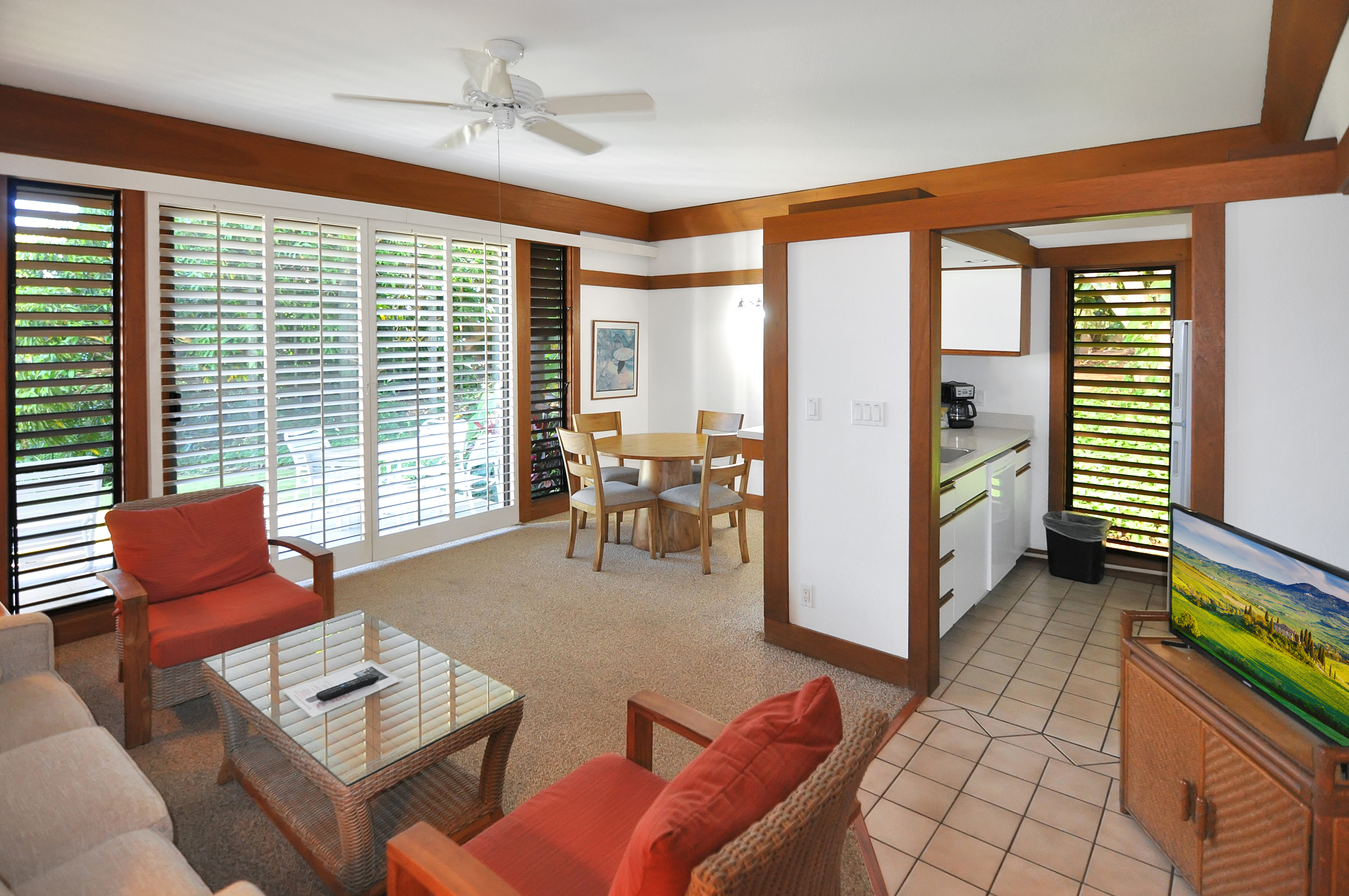 2253 POIPU RD 319