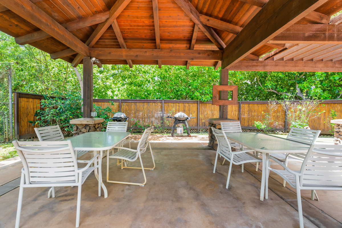 2721 POIPU RD 200