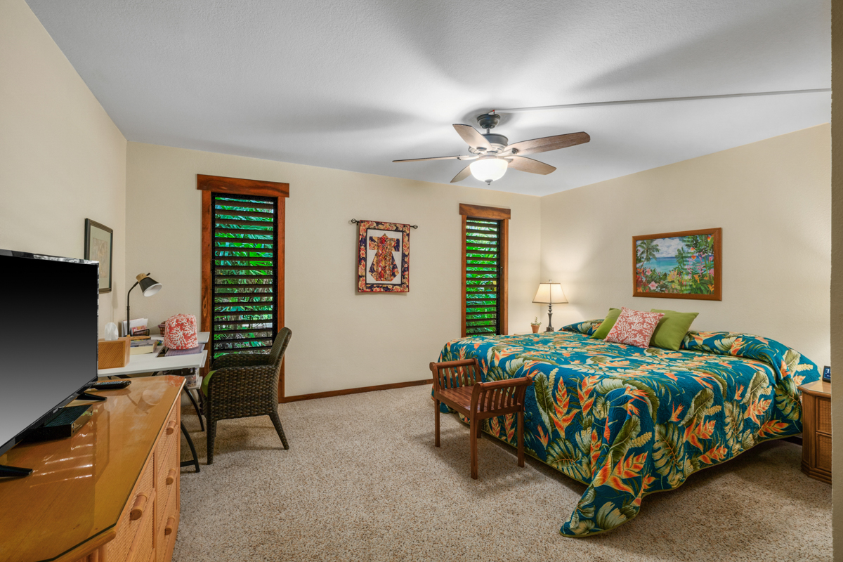 2721 POIPU RD 200