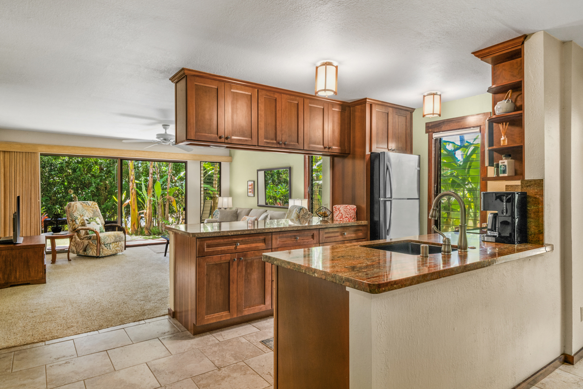 2721 POIPU RD 200