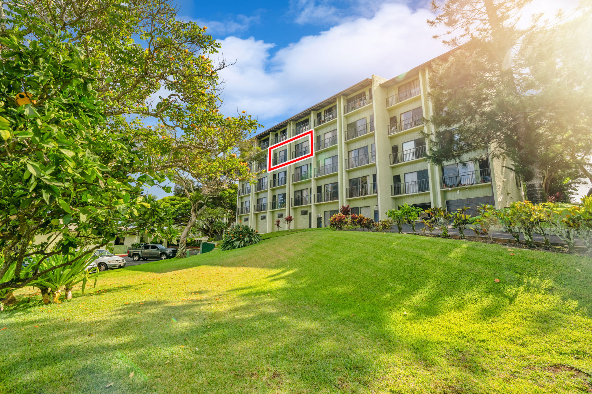 3-3400 KUHIO HWY B304