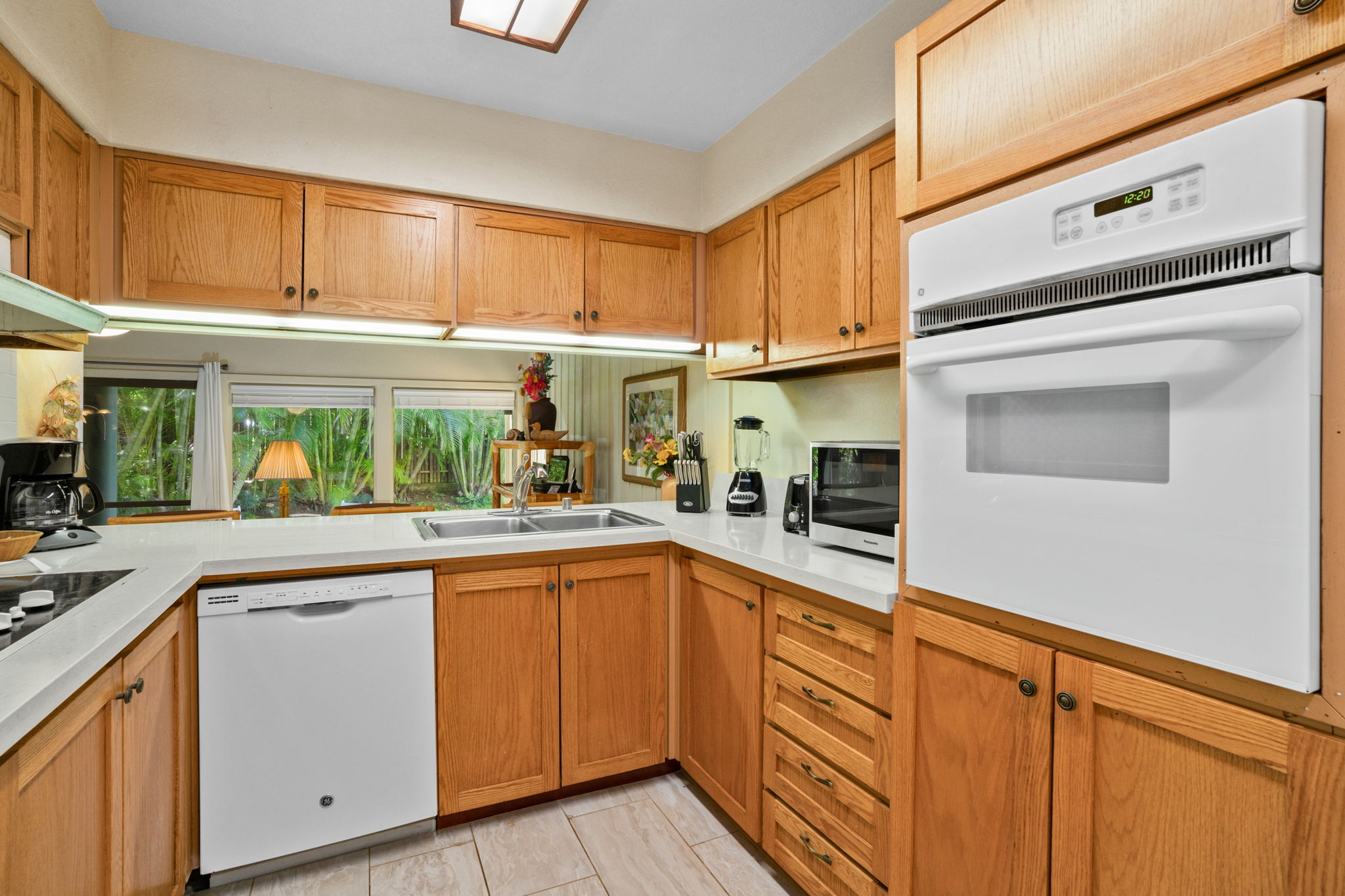 2371 HOOHU RD 1101