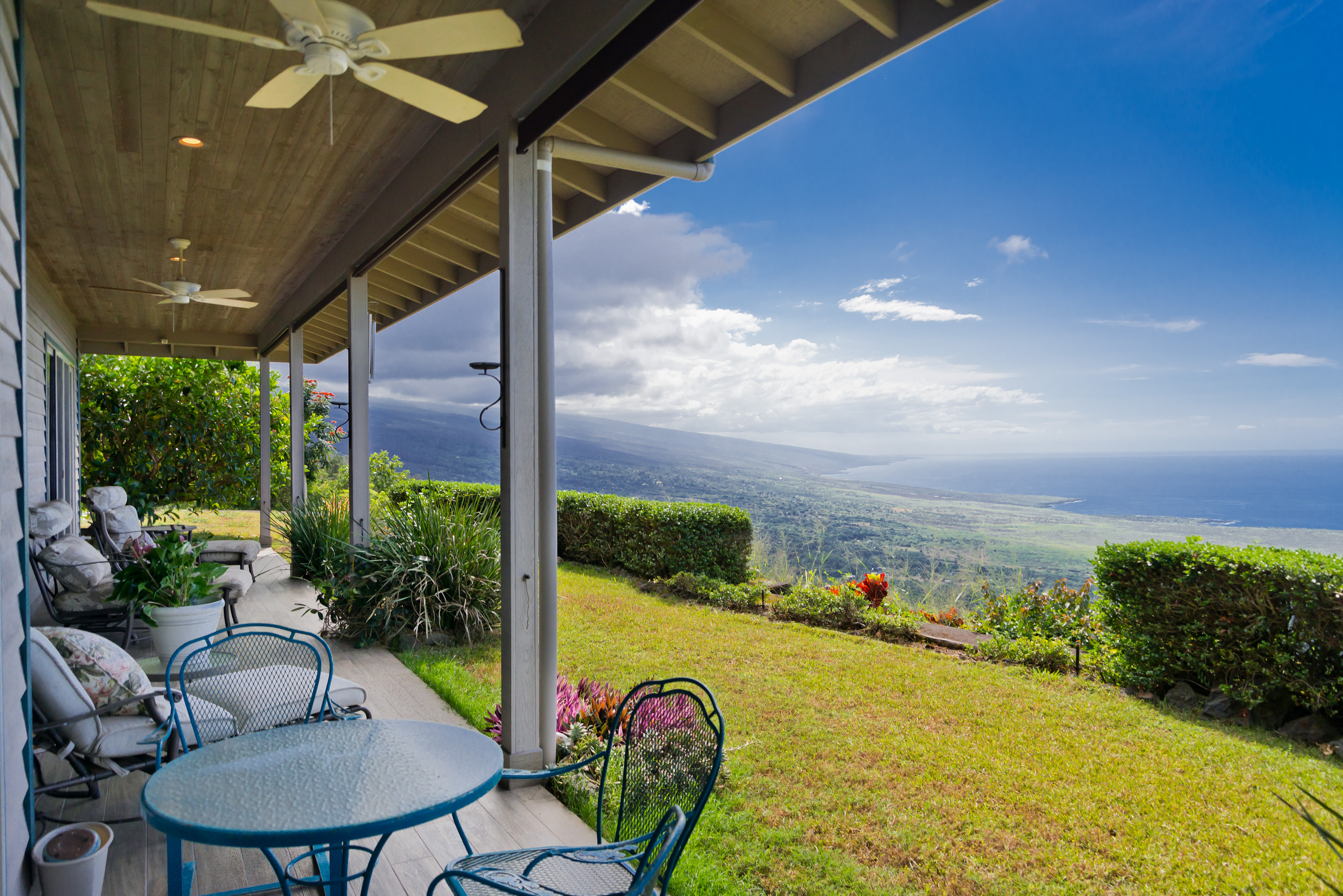 82-1076 NANAINA LANI PL