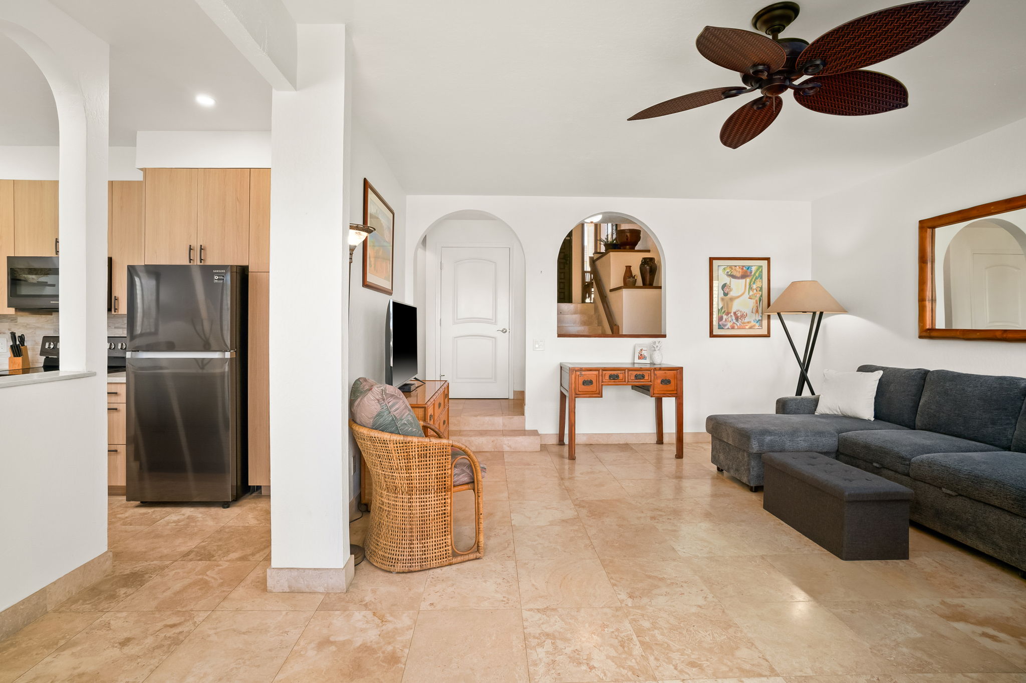 1901 POIPU RD 212