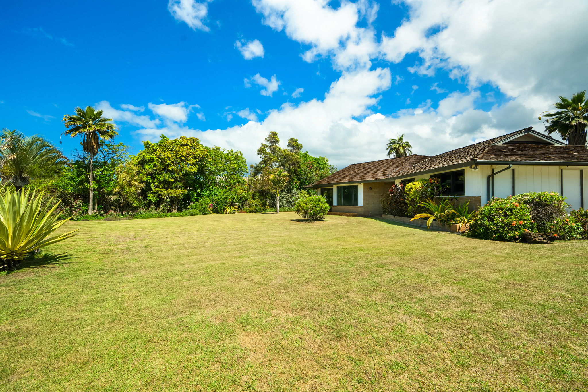 8585 KAUMUALII HWY
