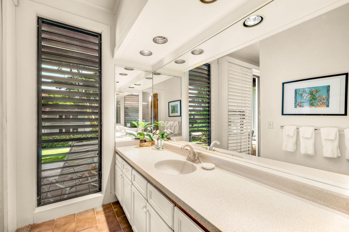 2253 POIPU RD 241