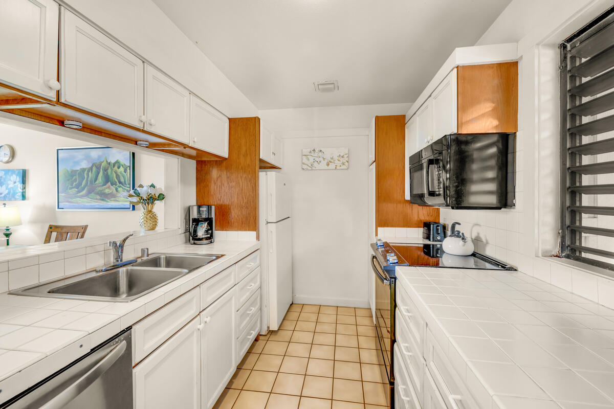 2253 POIPU RD 241