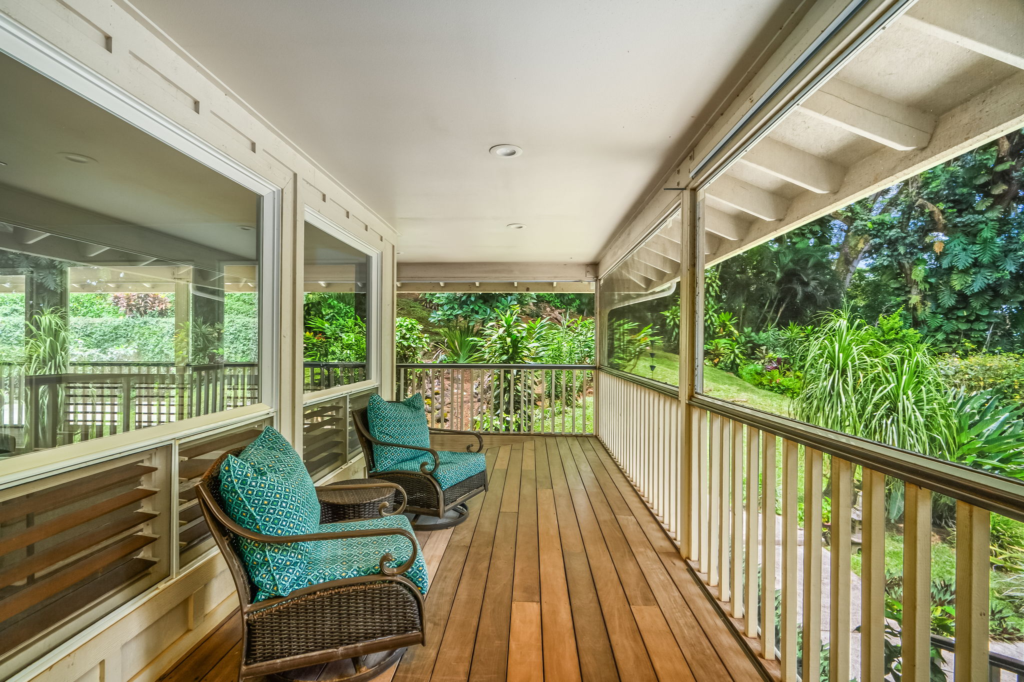 2895 WAWAE RD
