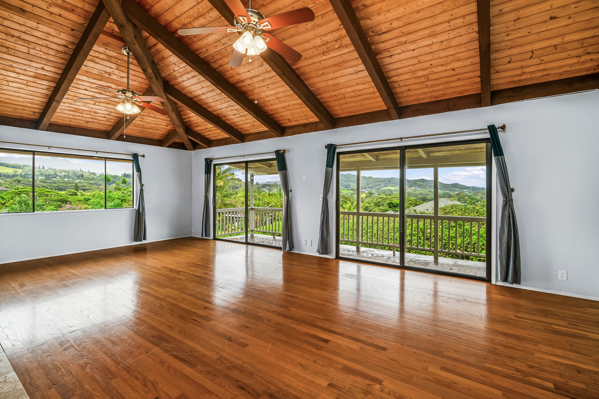 4460 KAI IKENA DR