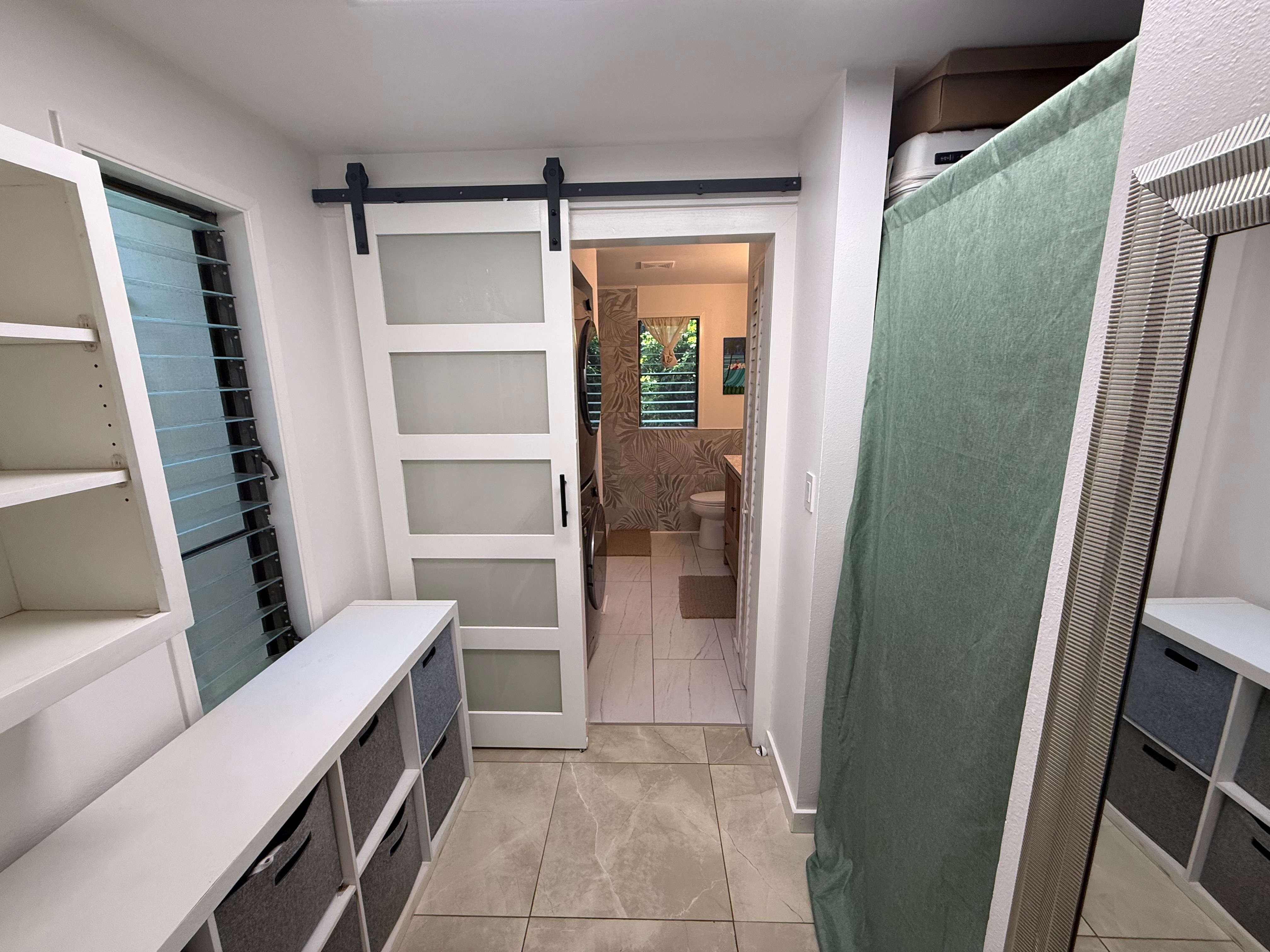 3057 POIPU RD D13