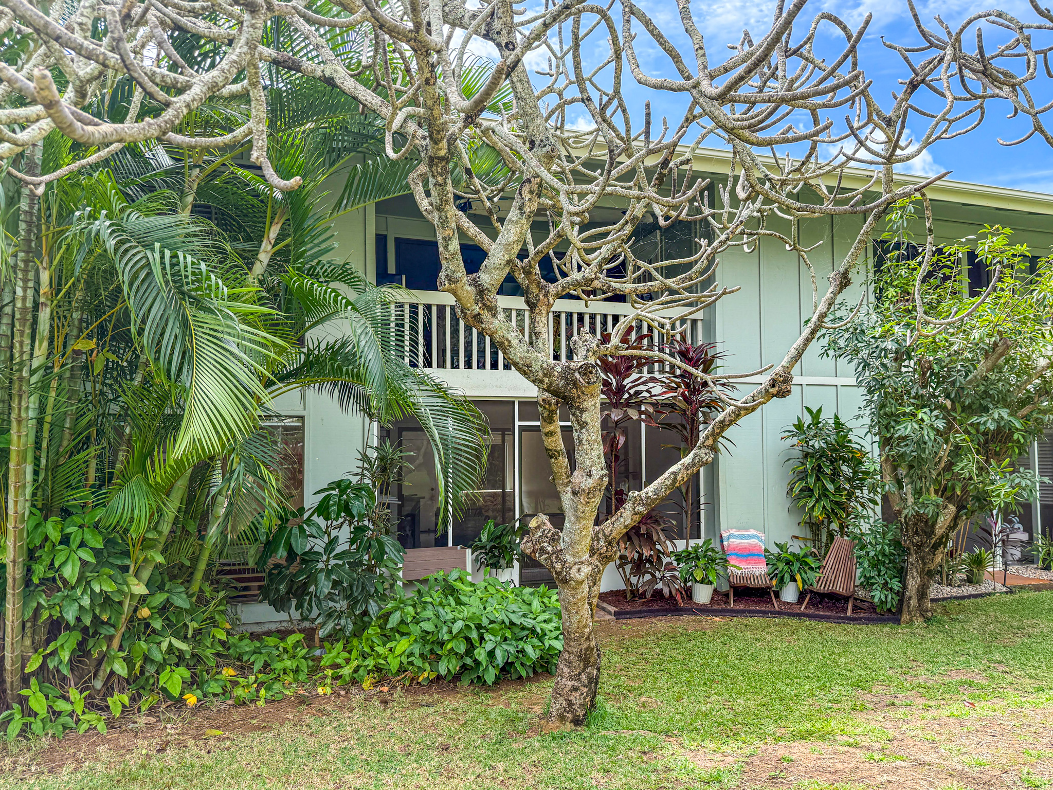 3057 POIPU RD D13