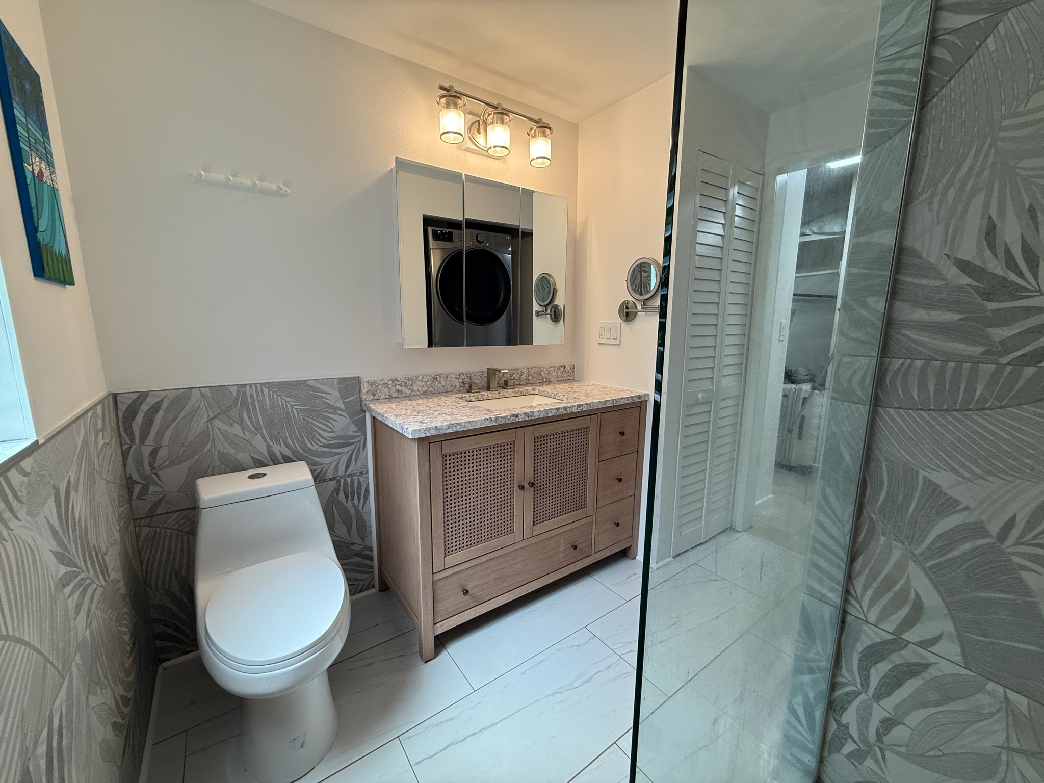 3057 POIPU RD D13